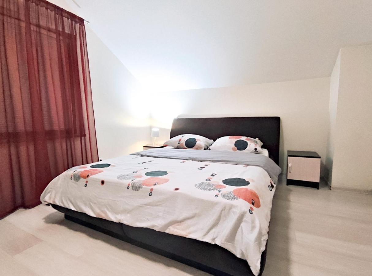 K-Town - Apartment Near The Lake Каунас Екстериор снимка